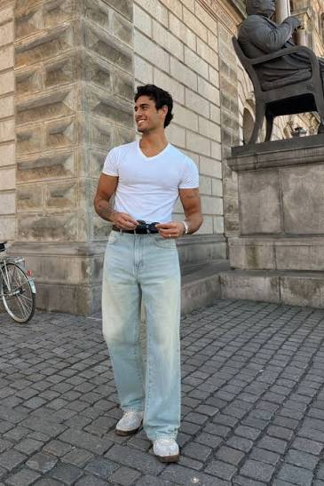 Straight Fit Jeans
